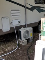 336 Co Rd 90B in Gonzales, TX - Building Photo