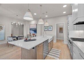 1 Hill Farm Rd in North Oaks, MN - Building Photo - Building Photo