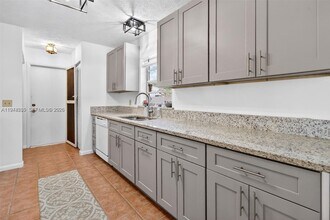 1261 SE Mendavia Ave in Port St. Lucie, FL - Building Photo - Building Photo