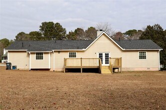 3101 Brooks Dr in Snellville, GA - Building Photo - Building Photo