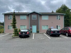 Pacific Crest in Oak Harbor, WA - Building Photo