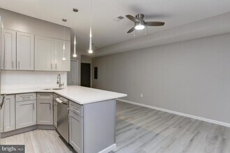 400 N Highland Ave in Baltimore, MD - Building Photo - Building Photo