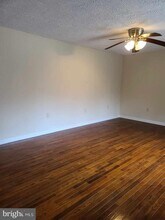 5451 Bayview Ave in Saint Leonard, MD - Foto de edificio - Building Photo