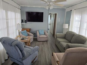 6623 Arizona St in Bradenton, FL - Building Photo - Building Photo