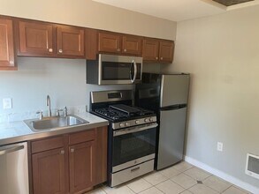 5212 Coral St in Pittsburgh, PA - Building Photo - Building Photo