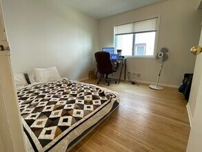 1715 Adams St NE, Unit 1 in Minneapolis, MN - Building Photo - Building Photo