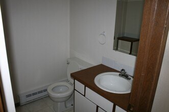 2702 E 31st Ave in Spokane, WA - Building Photo - Building Photo