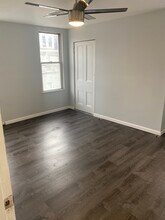 4609 Friendship Ave, Unit 2 in Pittsburgh, PA - Foto de edificio - Building Photo