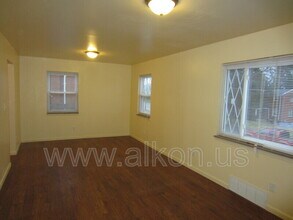 1115 Brintell St in Pittsburgh, PA - Building Photo - Building Photo
