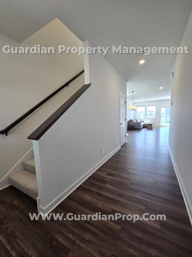 5173 Useppa Trl in Woodbury, MN - Building Photo - Building Photo