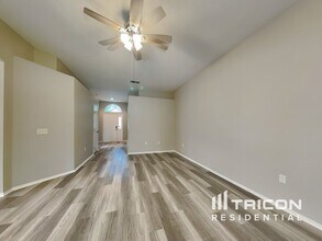 2118 Deerfield Dr in Lakeland, FL - Building Photo - Building Photo