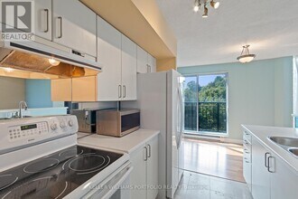 97 Lawton Blvd in Toronto, ON - Building Photo - Building Photo