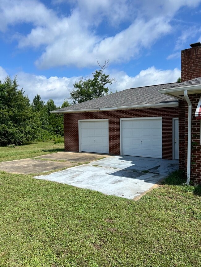 471 Rev Alex Brown Rd in Roanoke Rapids, NC - Building Photo - Building Photo