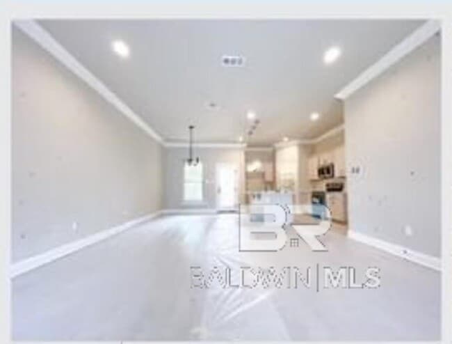 6870 Summerset Dr in Gulf Shores, AL - Foto de edificio - Building Photo