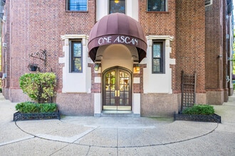 One Ascan in Forest Hills, NY - Foto de edificio - Building Photo