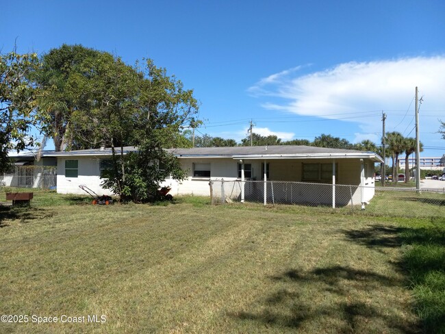 231 N Plumosa St in Merritt Island, FL - Building Photo - Building Photo
