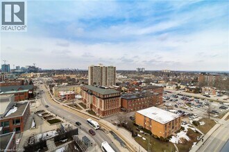 85 Duke St W in Kitchener, ON - Building Photo - Building Photo
