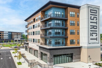 The District at Deerfield Residences in Mason, OH - Foto de edificio - Building Photo