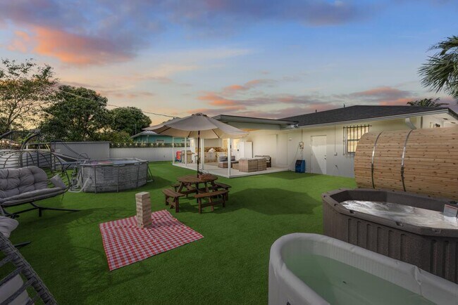 2128 Dock St in West Palm Beach, FL - Building Photo - Building Photo