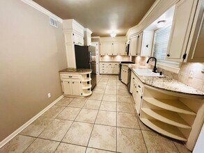 5101 N Youngs Blvd in Oklahoma City, OK - Building Photo - Building Photo