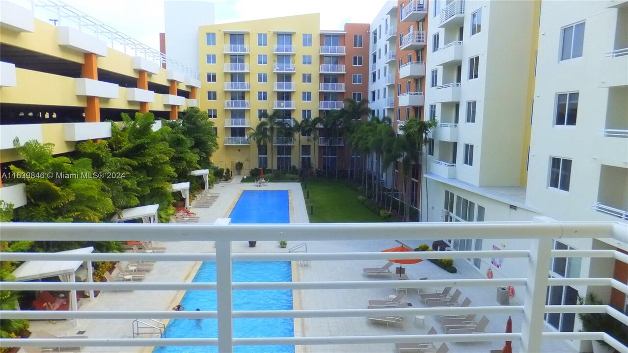 2775 NE 187th St, Unit 329 in Aventura, FL - Foto de edificio