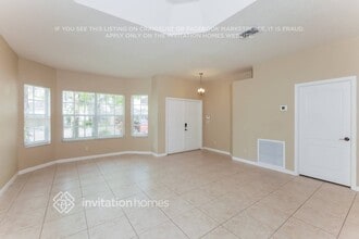 5804 NW 49th Ln in Coconut Creek, FL - Building Photo - Building Photo