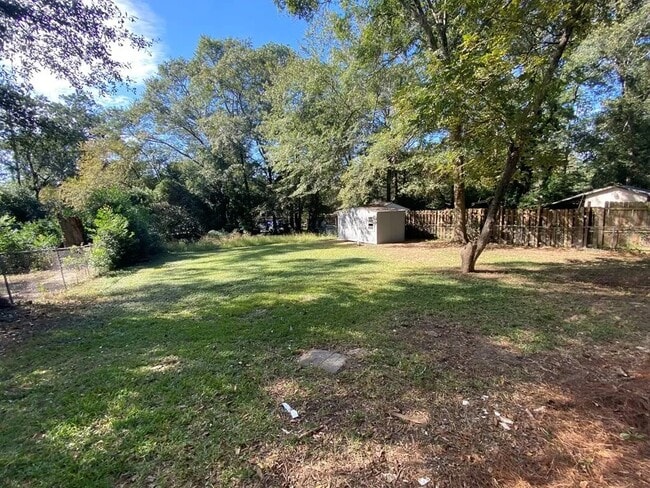 525 W Buena Vista Ave in North Augusta, SC - Building Photo - Building Photo