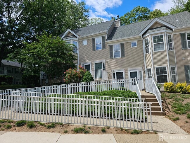 1403 Cypress Ln in East Brunswick, NJ - Building Photo - Building Photo