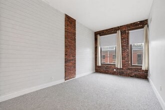 61 Market St in Lowell, MA - Building Photo - Building Photo