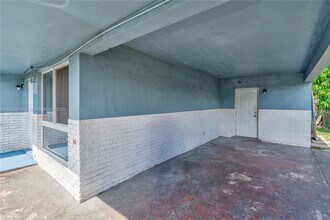538 NW 18th Ave in Fort Lauderdale, FL - Building Photo - Building Photo