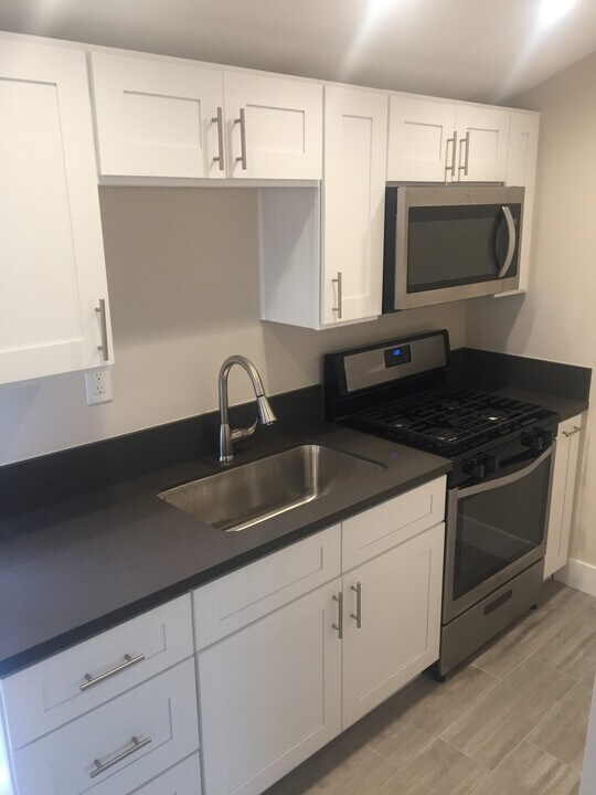 18636 Celtic St in Porter Ranch, CA - Building Photo