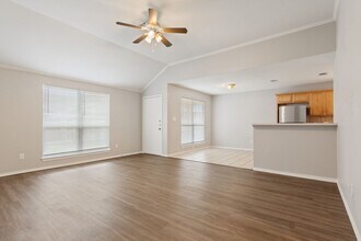 10225 Lilac Ln in Waco, TX - Building Photo - Building Photo