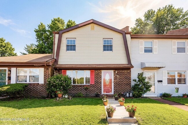 40 Greenwood Loop Rd