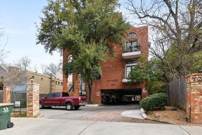 property at 2811 Rio Grande St