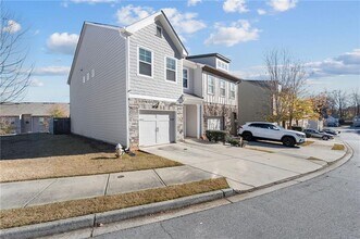 2212 Triple Crown Ln in Lithonia, GA - Building Photo - Building Photo