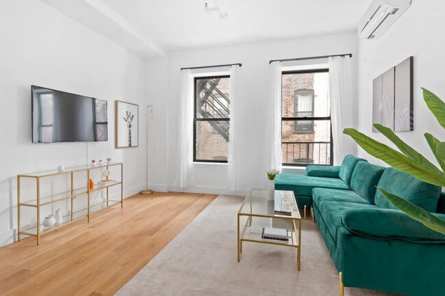 property at 519 W 45th St