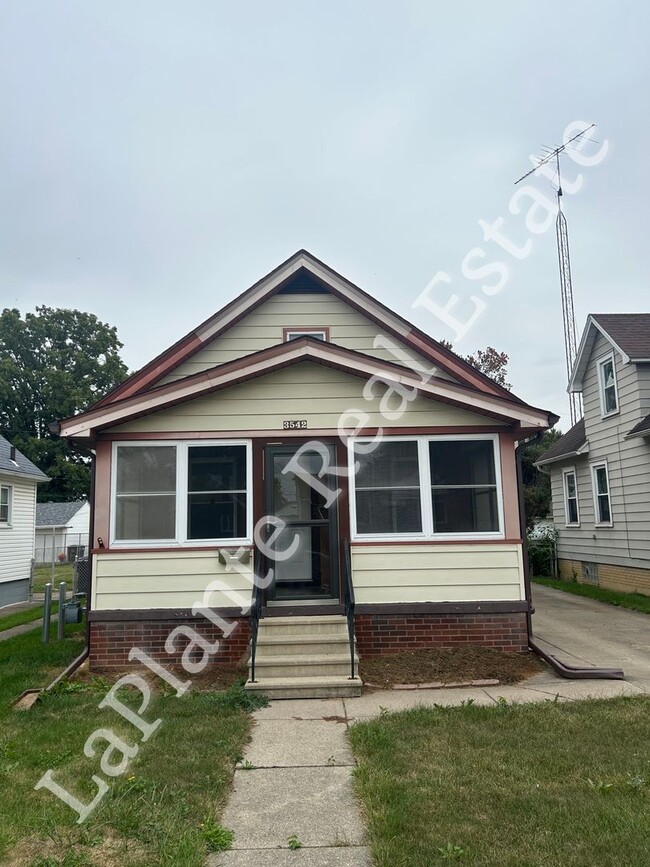 property at 3542 Dean Ave
