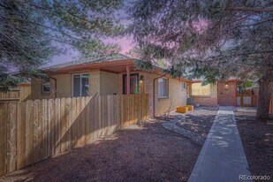 3690 Grape St in Denver, CO - Building Photo