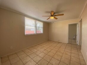 219 12th St in Holly Hill, FL - Building Photo - Building Photo