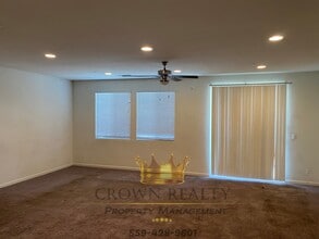 2095 Iacovetti Ave in Tulare, CA - Building Photo - Building Photo