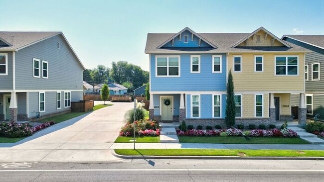 property at 2426 E 6th St