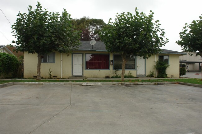 Del Monte Avenue Apartments in Castroville, CA - Foto de edificio - Building Photo