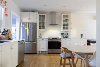 21 Edge Hill St in Boston, MA - Building Photo - Building Photo