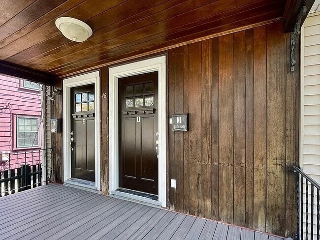 46 Quincy St in Medford, MA - Foto de edificio - Building Photo