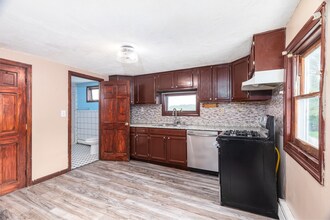62 Butler St, Unit 2 in Salem, MA - Building Photo - Building Photo