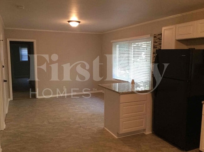 1760 Danrich Dr in Decatur, GA - Building Photo - Building Photo