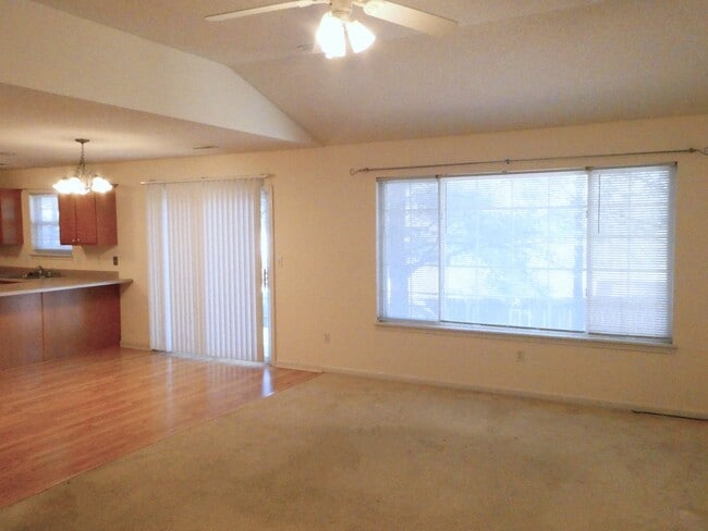 2314 Lichfield Dr in Columbia, MO - Building Photo - Building Photo