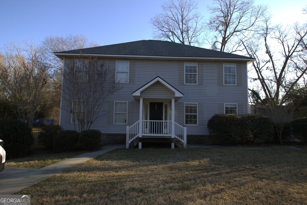 1602 Drayton Ln in Statesboro, GA - Building Photo