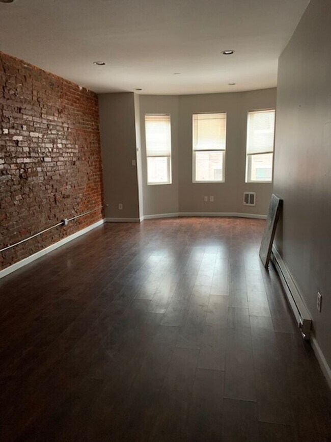 3509 Kensington Ave in Philadelphia, PA - Building Photo - Building Photo