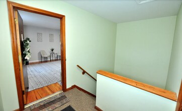 5 Tunxis Pl in Simsbury, CT - Building Photo - Building Photo